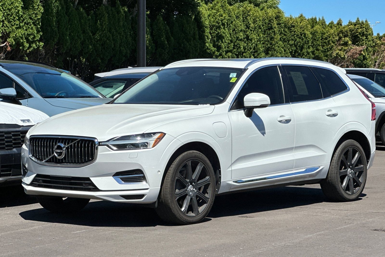 Used 2018 White Volvo T8 Inscription image 8