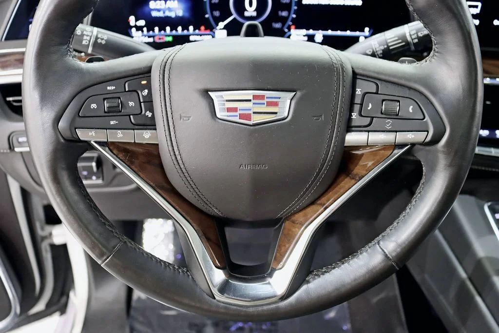 Used 2023 White Cadillac Sport Platinum image 18