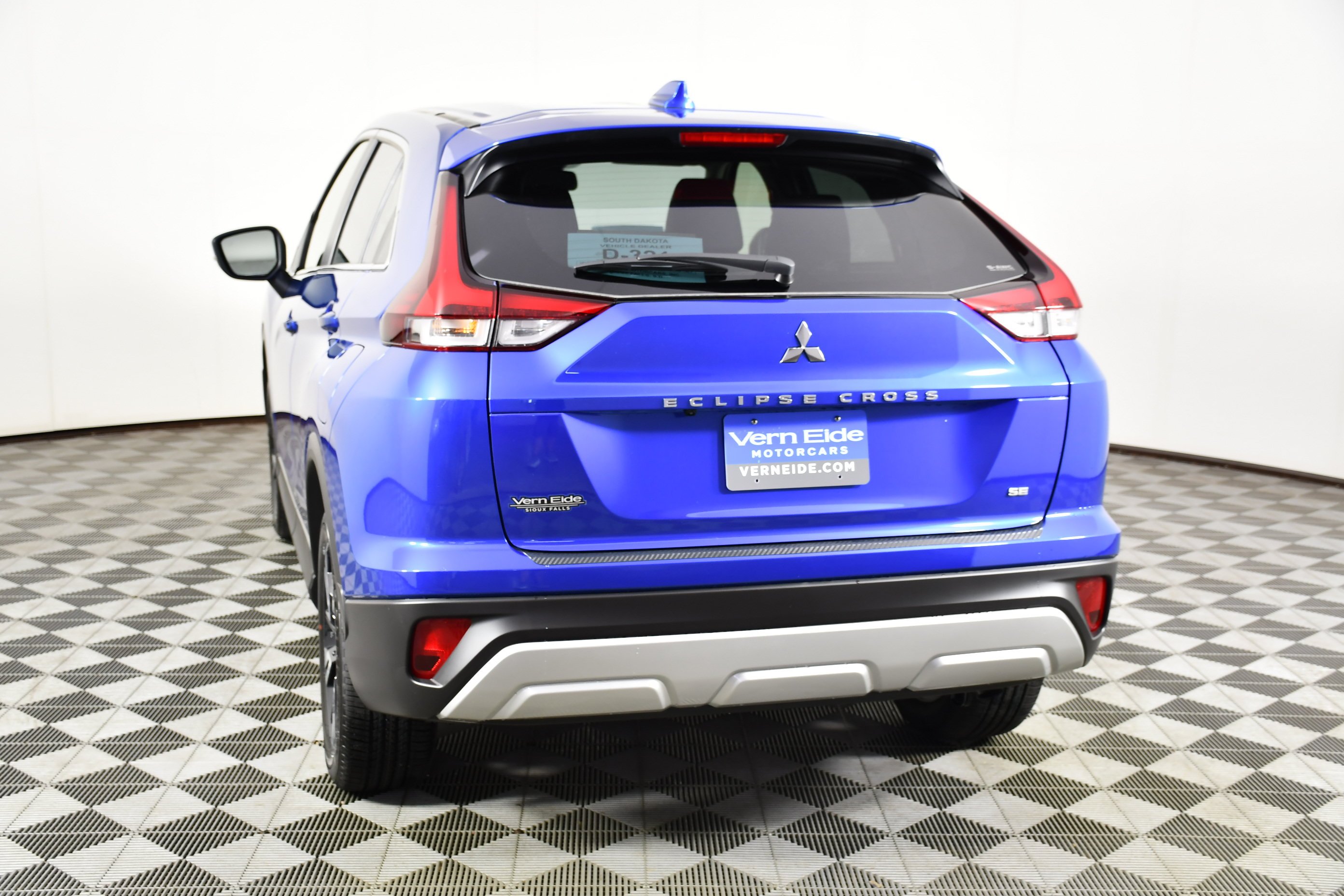 New 2026 Lightning Blue Metallic Mitsubishi SE image 7