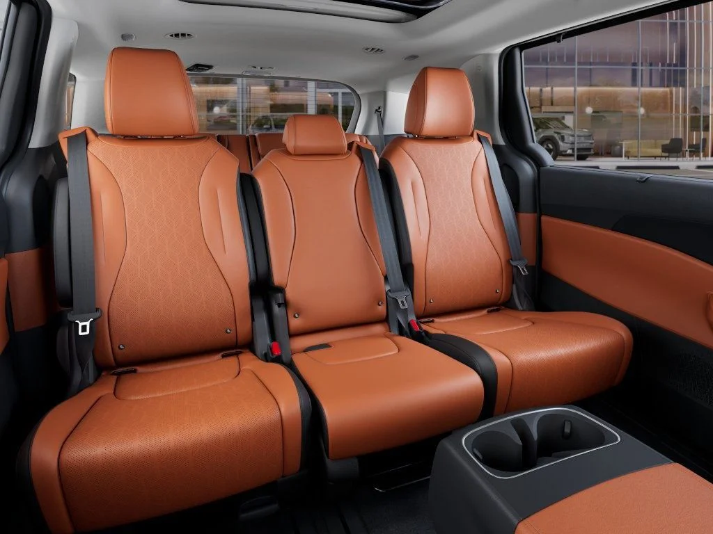 2025 Kia Carnival SX - Photo 16