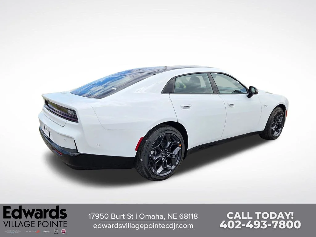 New 2026 White Knuckle Exterior Paint Dodge R/T image 3