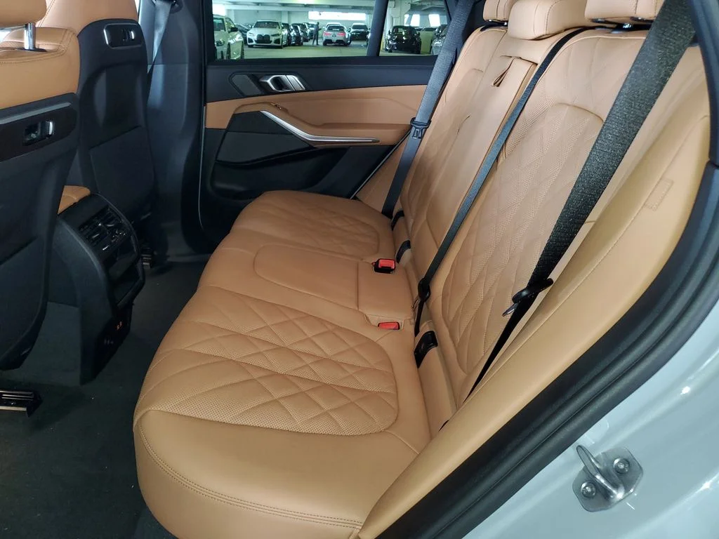Used 2026 Gray BMW sDrive40i image 11
