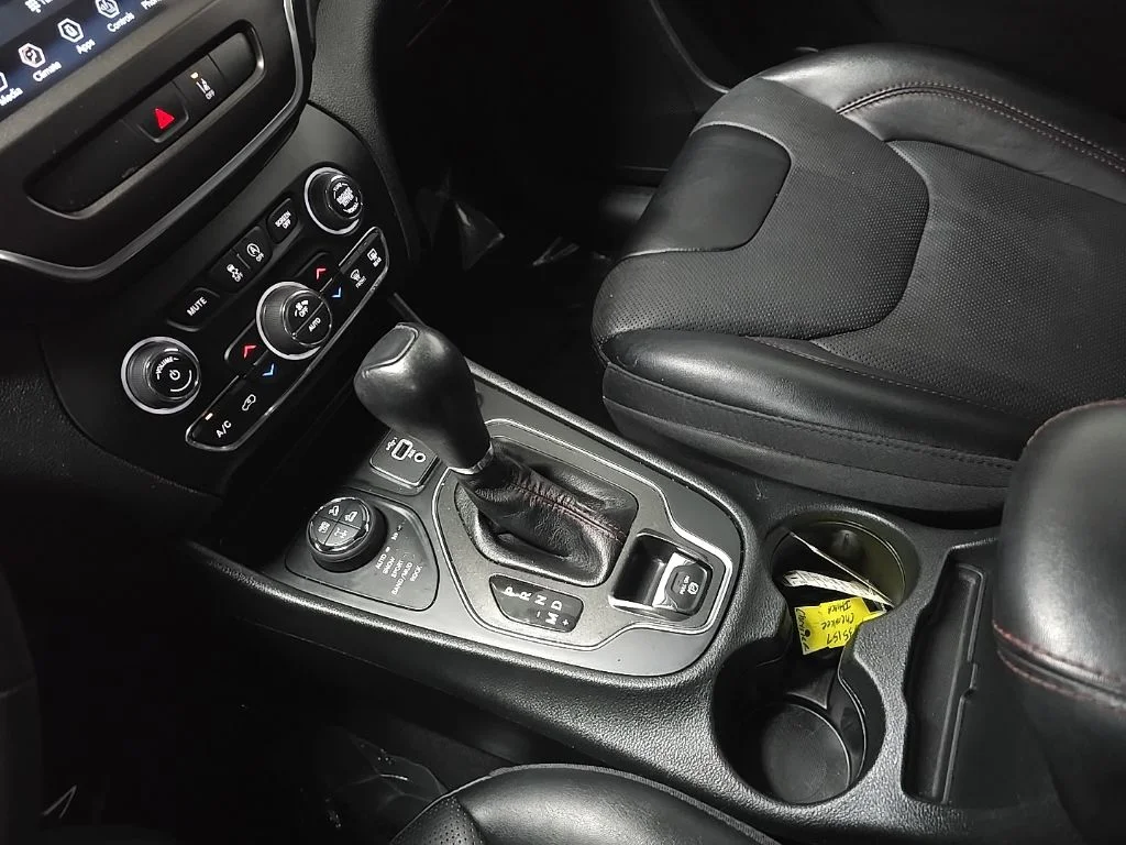 Used 2022 Black Jeep Trailhawk image 28