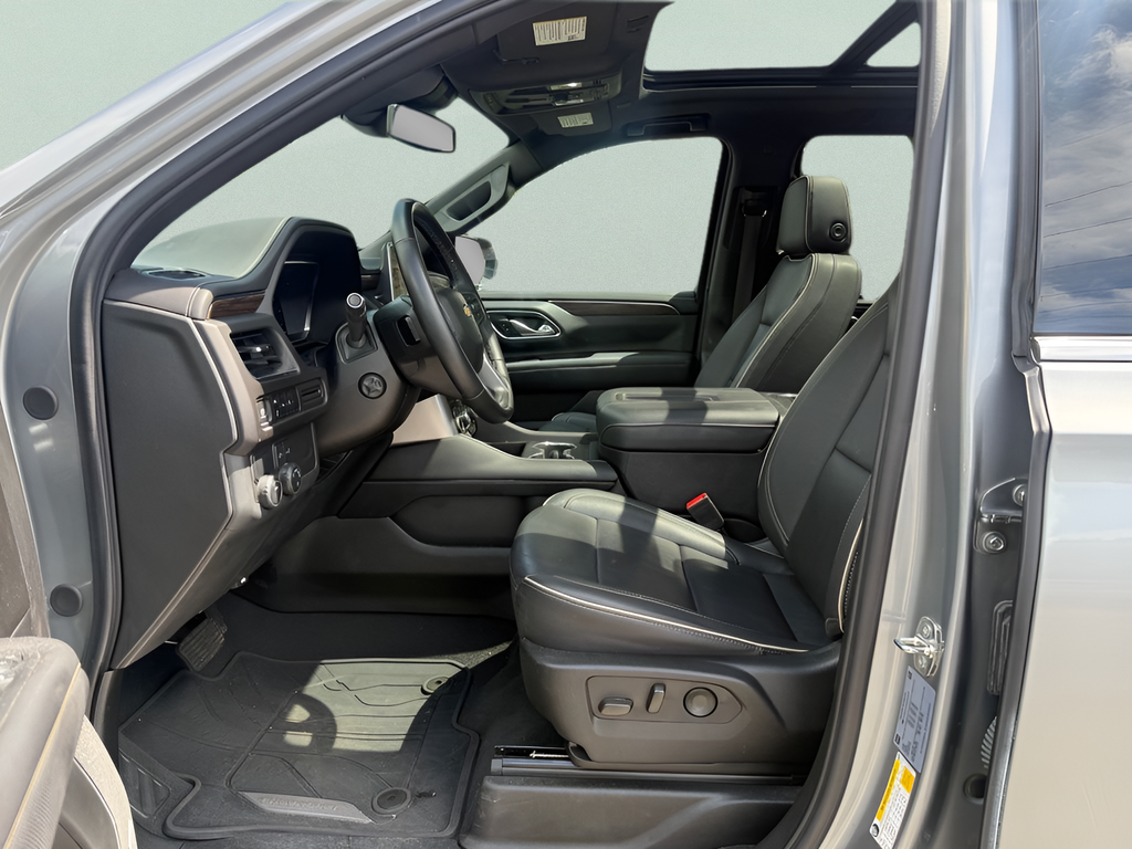 Used 2024 Gray Chevrolet Premier image 9