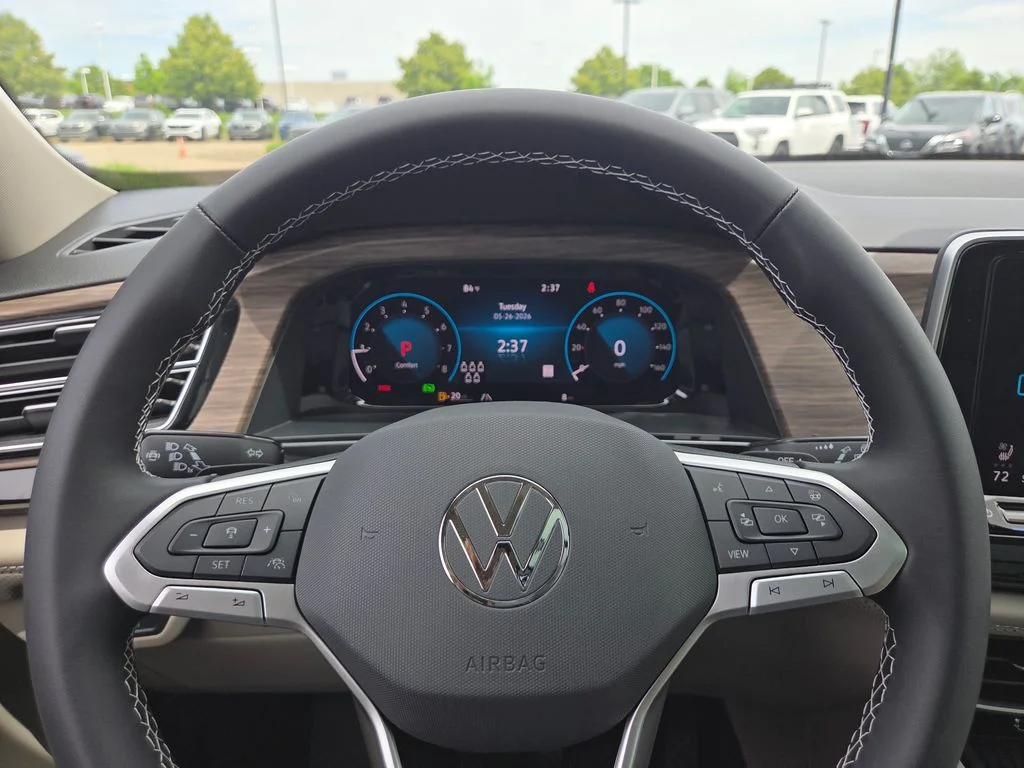 New 2026 Deep Black Pearl Volkswagen 2.0T SEL image 16