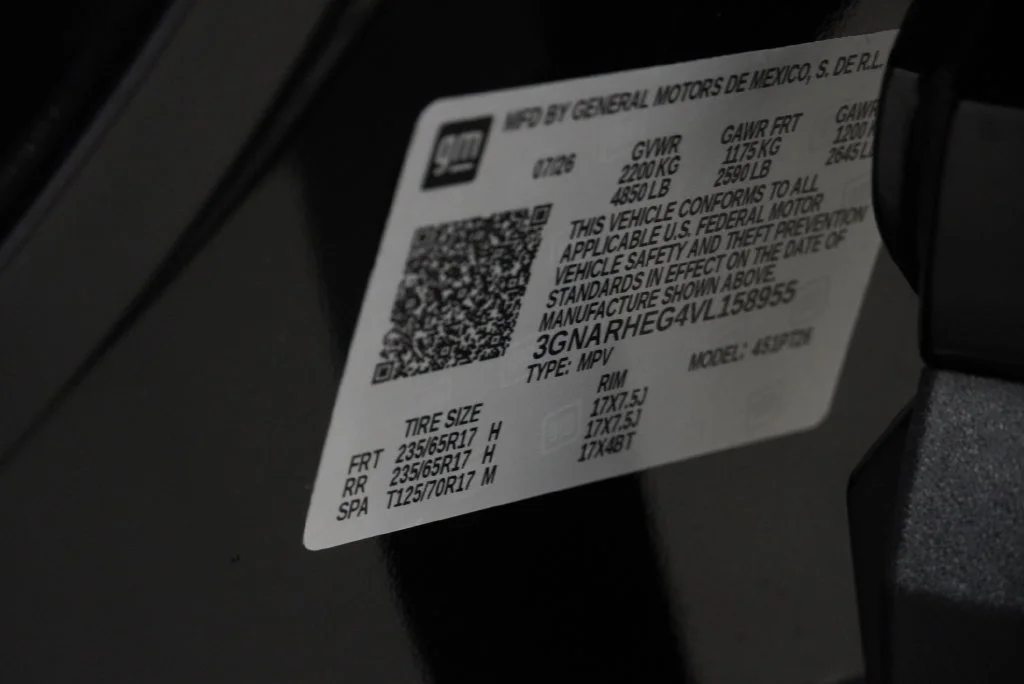 New 2027 Mosaic Black Metallic Chevrolet LT image 43