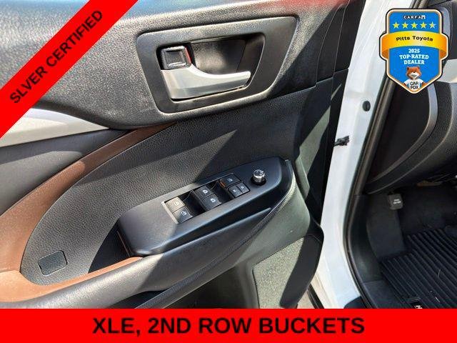 Certified Used 2019 BLIZZARD PEARL Toyota  image 18