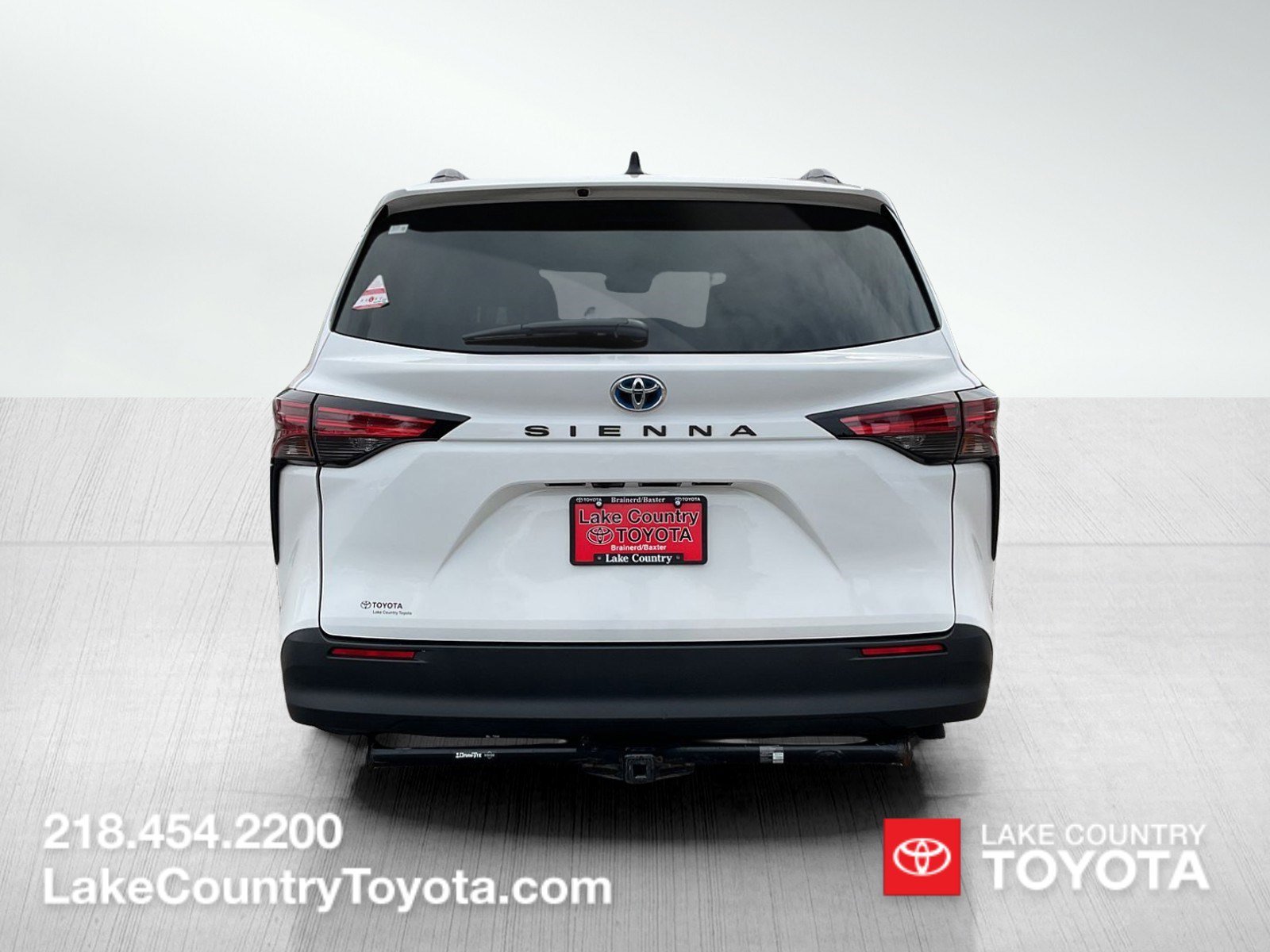 Used 2021 White Toyota LE image 4