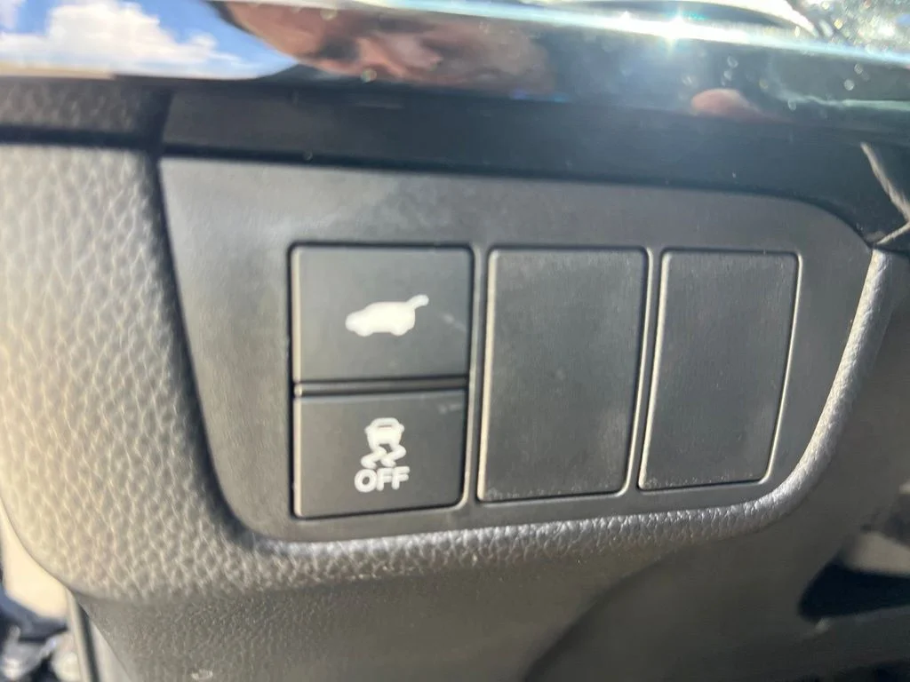 Used 2025 Black Honda EX-L image 46