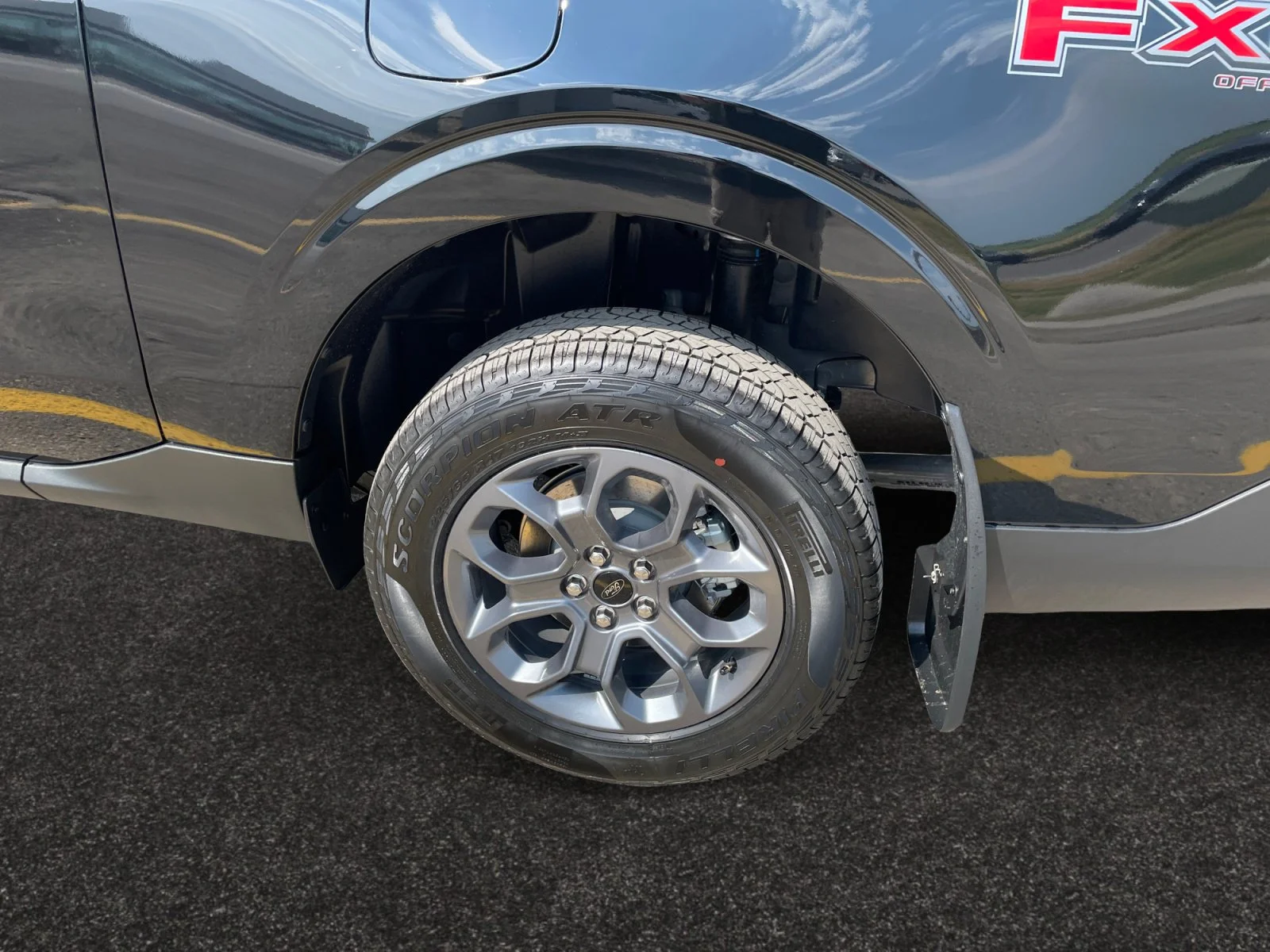 New 2026 Shadow Black Ford XLT image 9