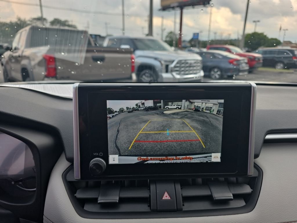 Used 2024 White Toyota XLE image 21