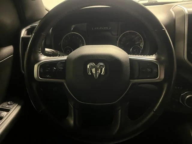 Used 2022 Blue Ram Big Horn/Lone Star image 17
