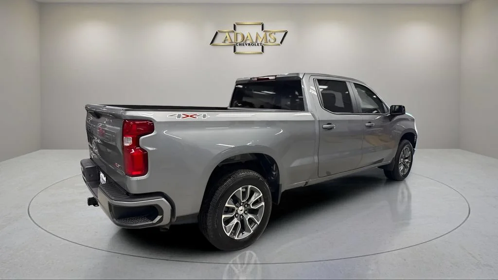 New 2026 Sterling Gray Metallic Chevrolet RST image 5