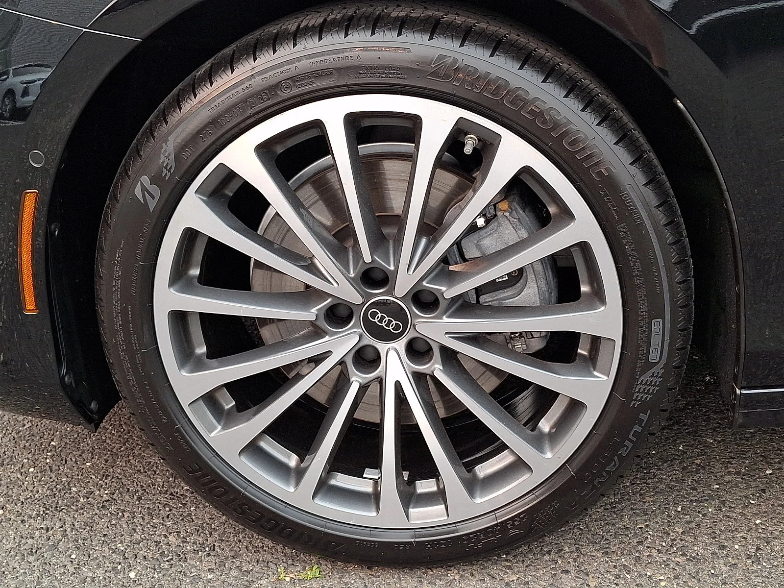 Used 2026 Mythos Black Metallic   0E0e Audi Premium image 8