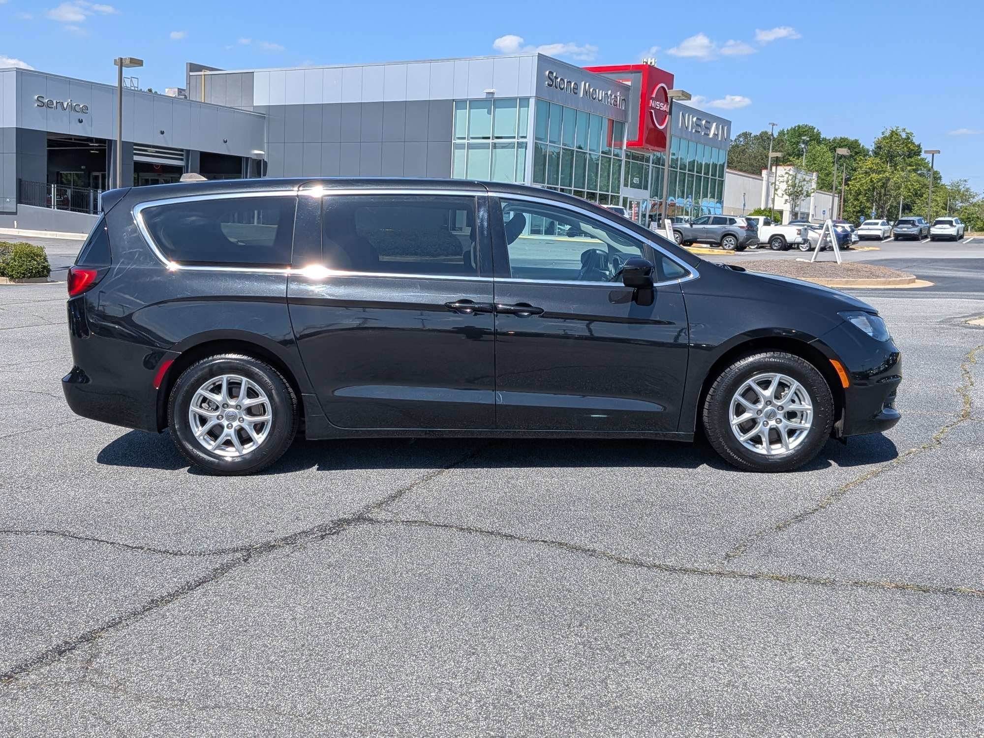 Used 2023 Black Chrysler LX image 2
