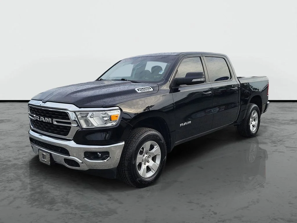 Used 2022 Diamond Black Ram Big Horn/Lone Star image 5