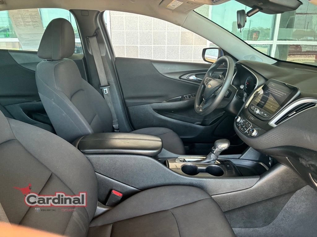 Used 2023 RIVERSIDE BLUE METALLIC Chevrolet LT image 17