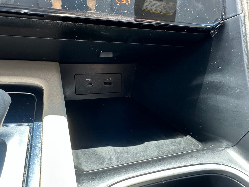 Used 2022 Gray INFINITI LUXE image 10