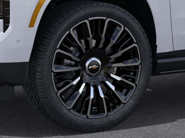 New 2026 Polar White Tricoat Chevrolet High Country image 9