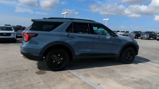 New 2026 Vapor Blue Metallic Ford Tremor® image 98