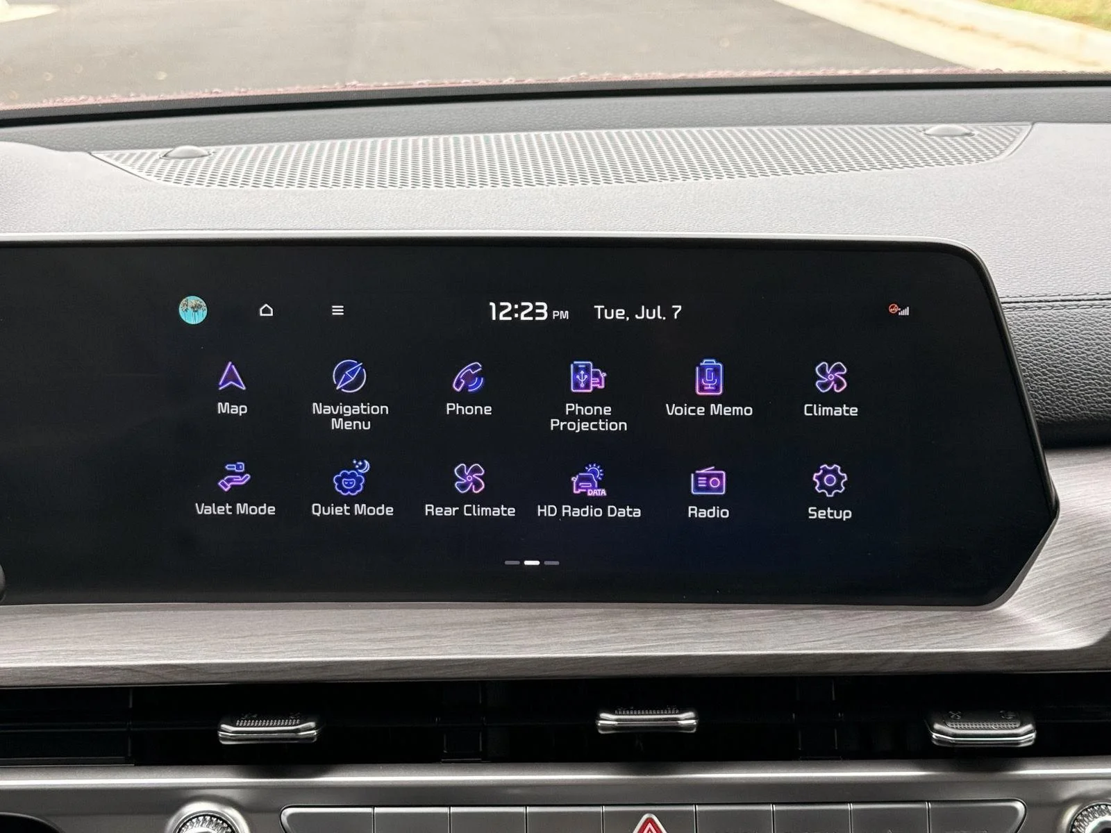 Used 2024 Dawning Red Kia EX X-Line image 29