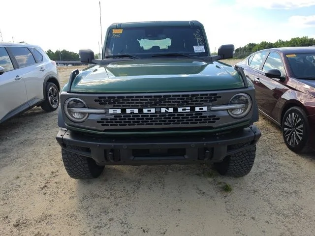 Used 2022 Green Ford Badlands image 2