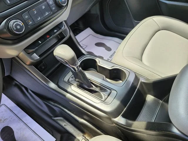 Used 2022 Summit White Chevrolet WT image 29