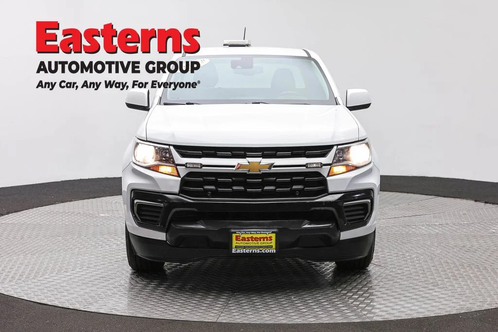 Used 2022 White Chevrolet LT image 2