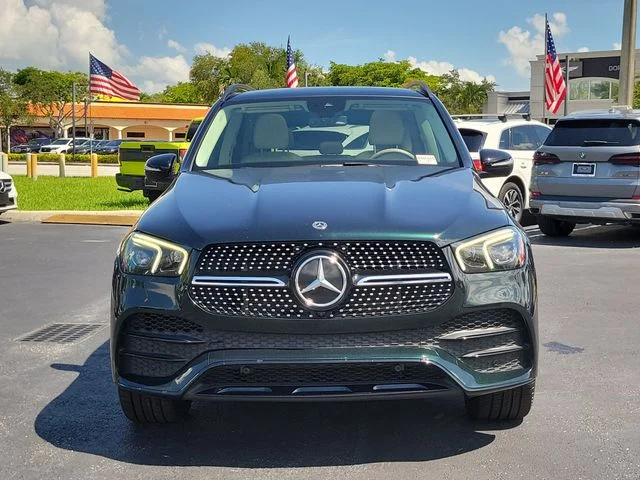 Used 2021 Green Mercedes-Benz GLE 580 image 2