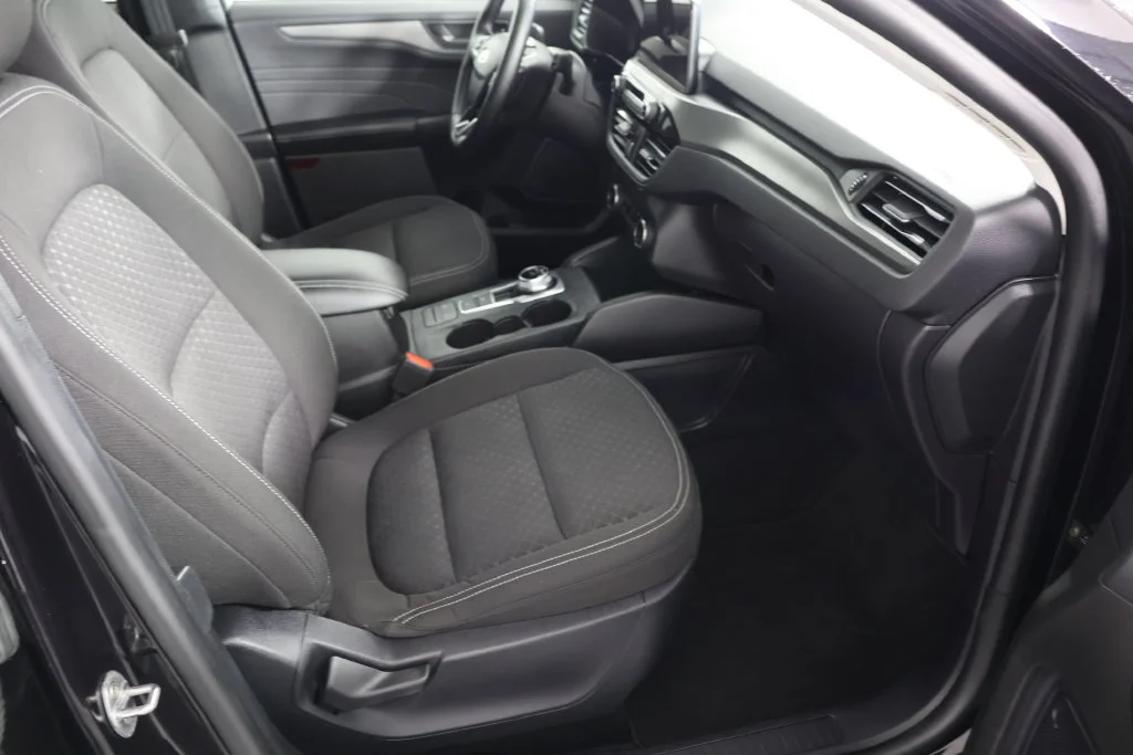 Used 2024 Black Metallic Ford Active image 23