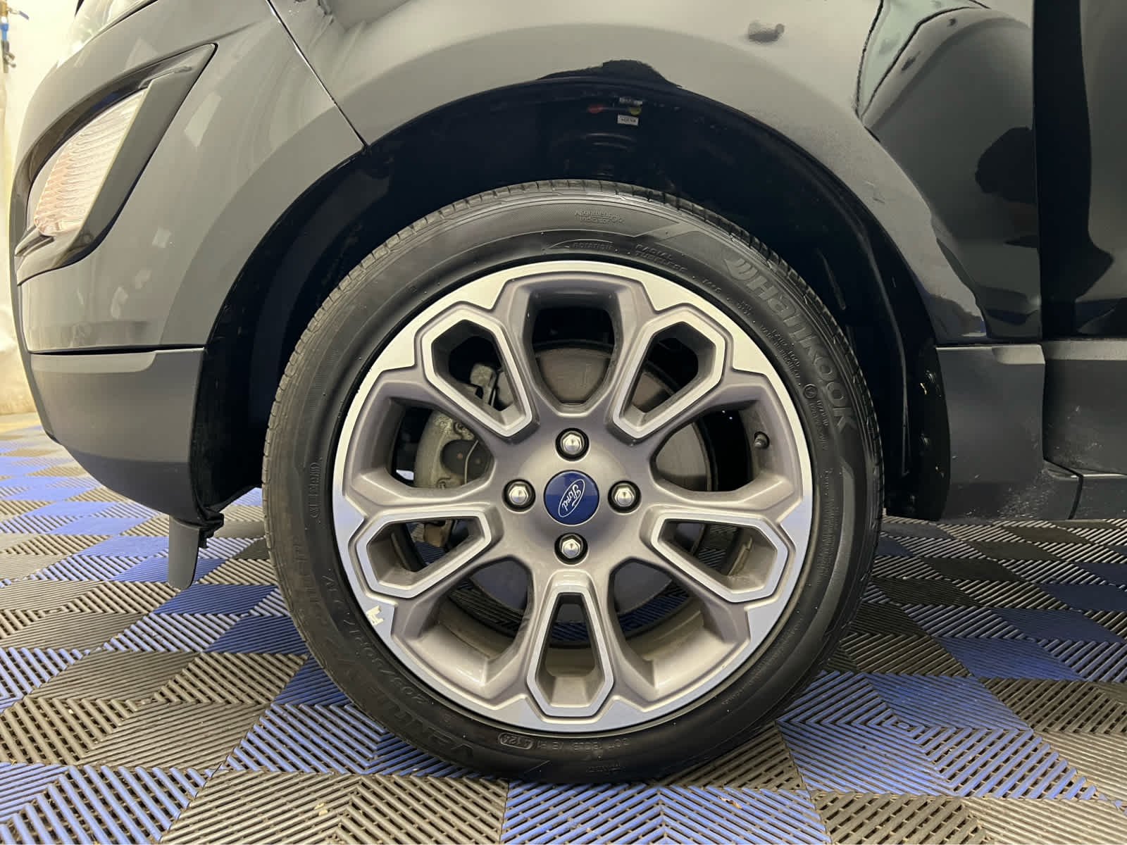 Used 2021 Shadow Black Ford Titanium image 16