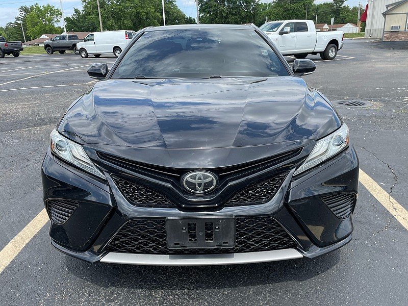 Used 2019 Toyota Camry XSE with VIN 4T1B61HK8KU162646 for sale in Clinton, IL