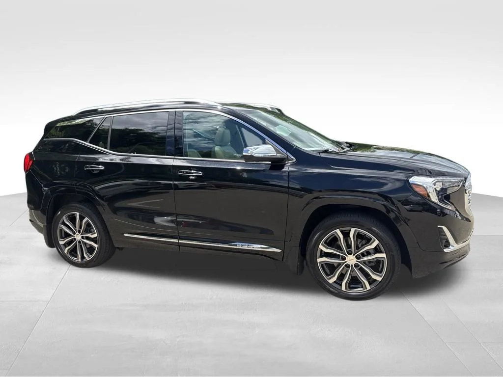 Used 2020 Black GMC Denali image 5