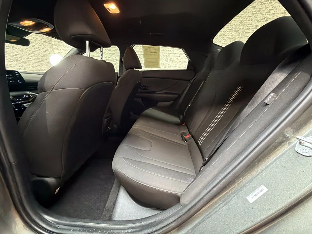 Used 2025 Amazon Gray Hyundai SEL Sport image 17