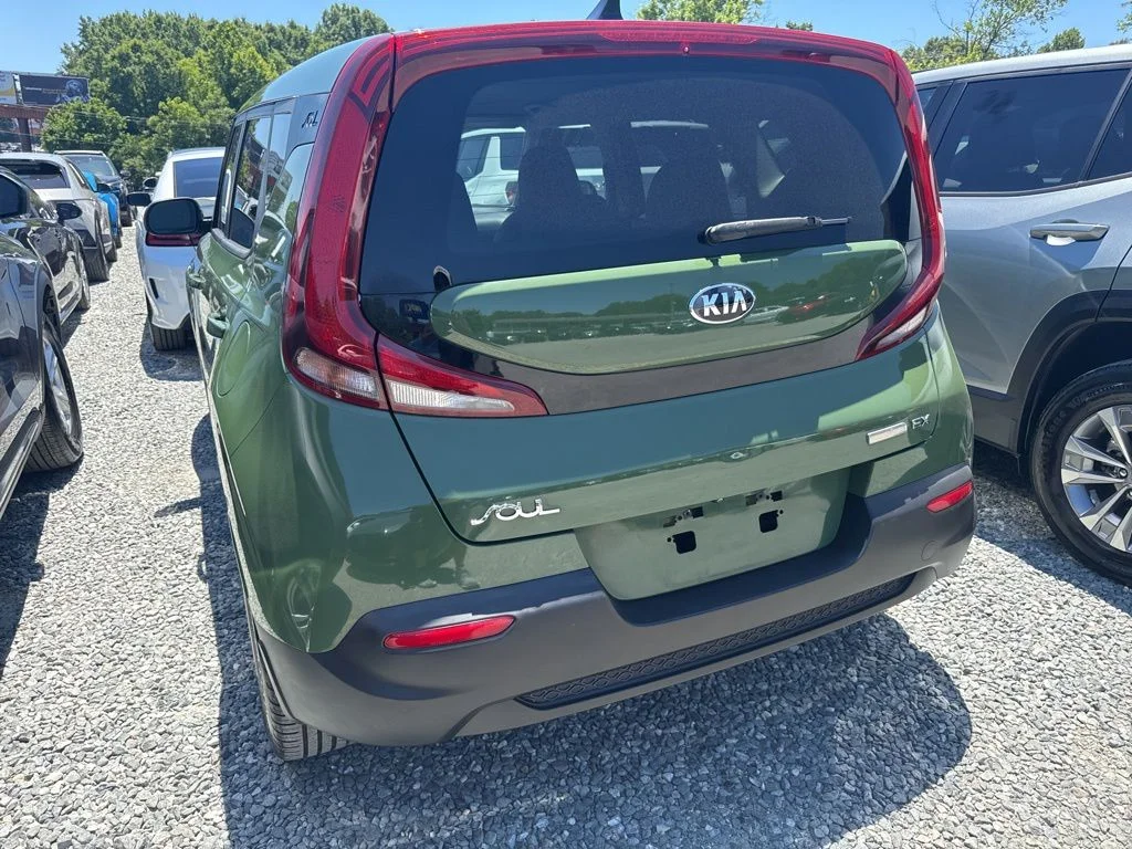 Used 2020 Green Kia EX image 4