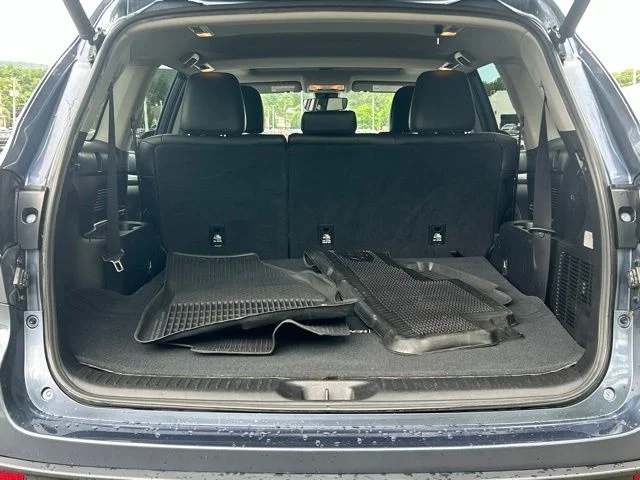 Used 2019 Blue Toyota XLE image 13