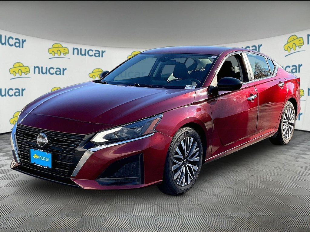Used 2024 Scarlet Ember Nissan 2.5 SV image 3