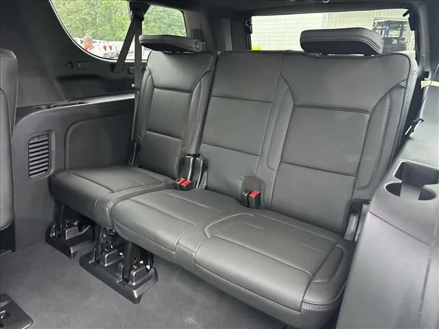 2026 GMC Yukon XL Denali - Photo 25