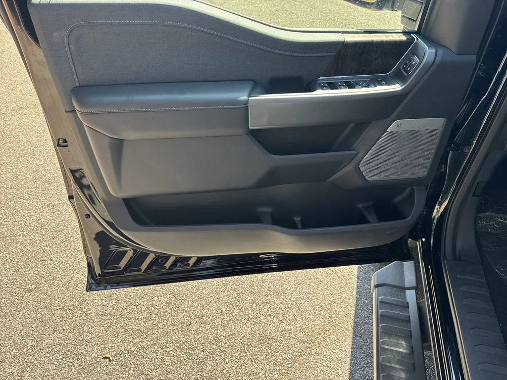 New 2026 Agate Black Metallic Ford F-350® Lariat® image 10