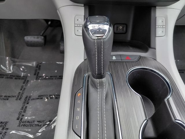 Used 2018 QUICKSILVER METALLIC GMC SLT image 21