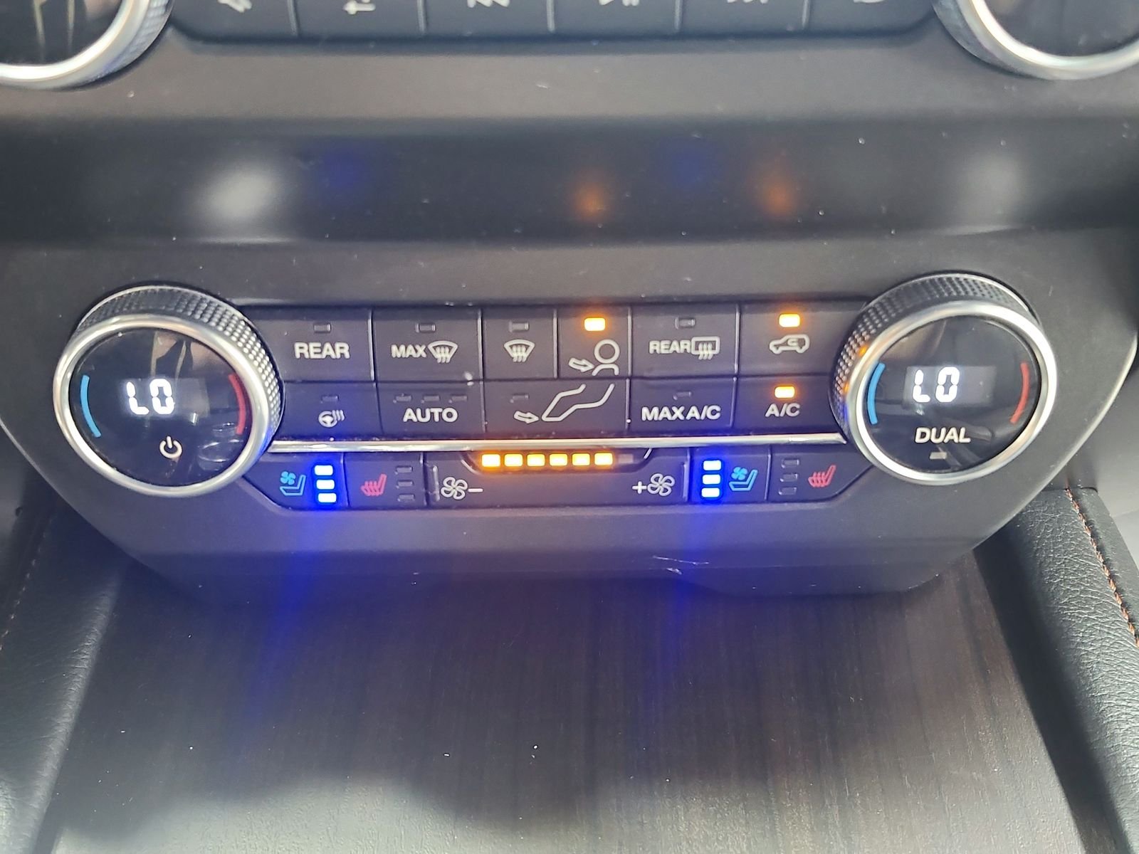 Used 2021 Oxford White Ford King Ranch image 35