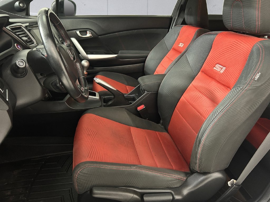 Used 2015  Honda Si image 7