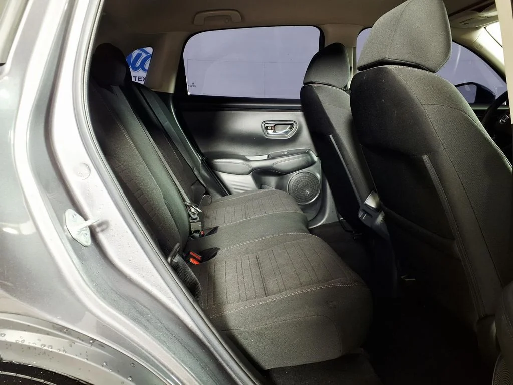 Used 2025  Honda LX image 11