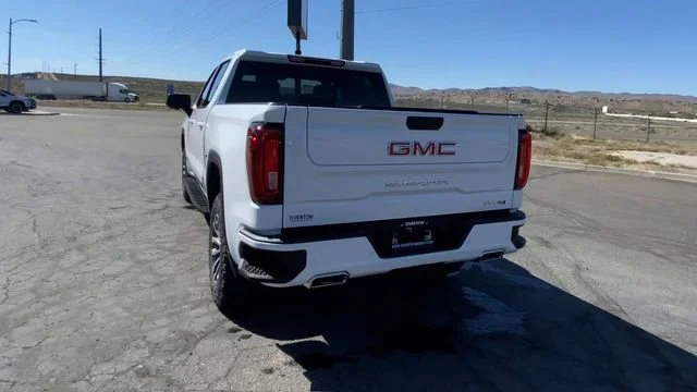 Used 2022 Summit White GMC AT4 image 7