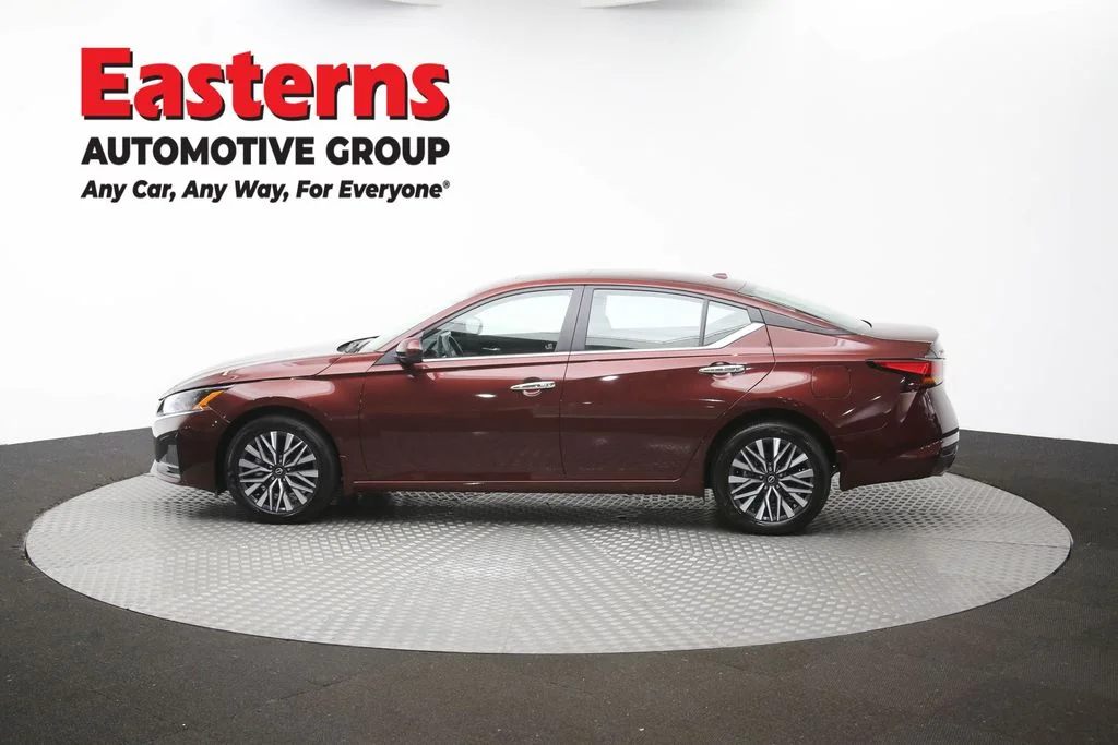 Used 2024 Red Nissan 2.5 SV image 62