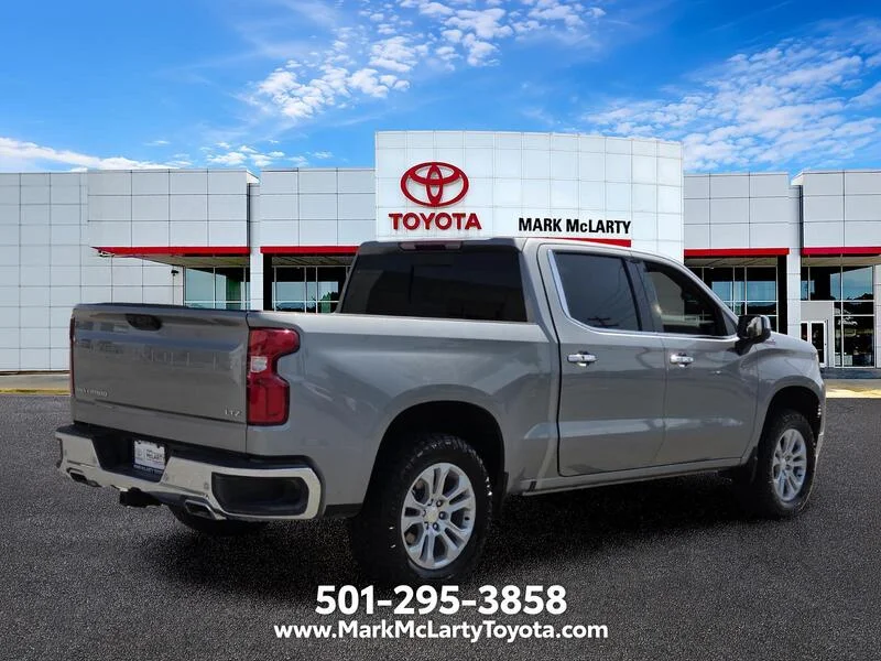 Used 2026 CYPRESS GRAY CHEVROLET 4WD CREW CAB 147" LTZ image 5