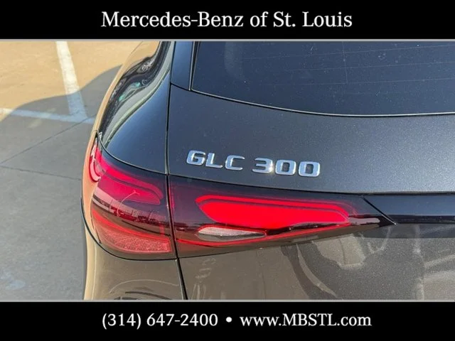 New 2027 Graphite Grey Metallic Mercedes-Benz GLC 300 image 4