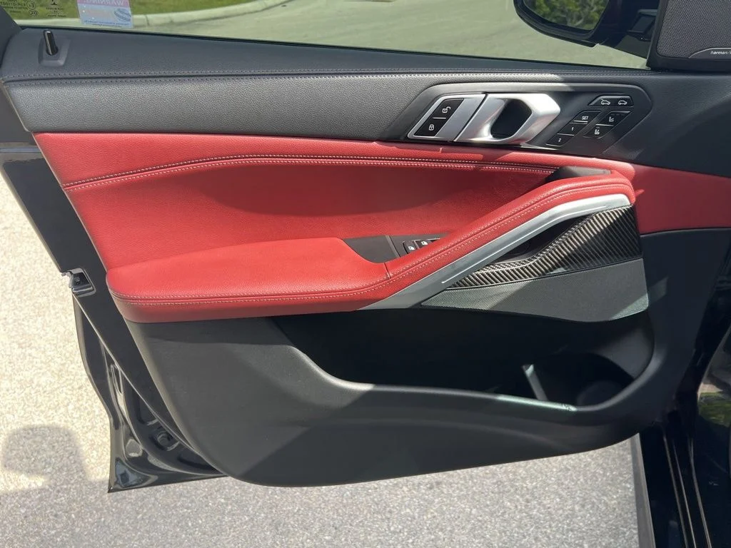 Used 2020 Black BMW M50i image 58