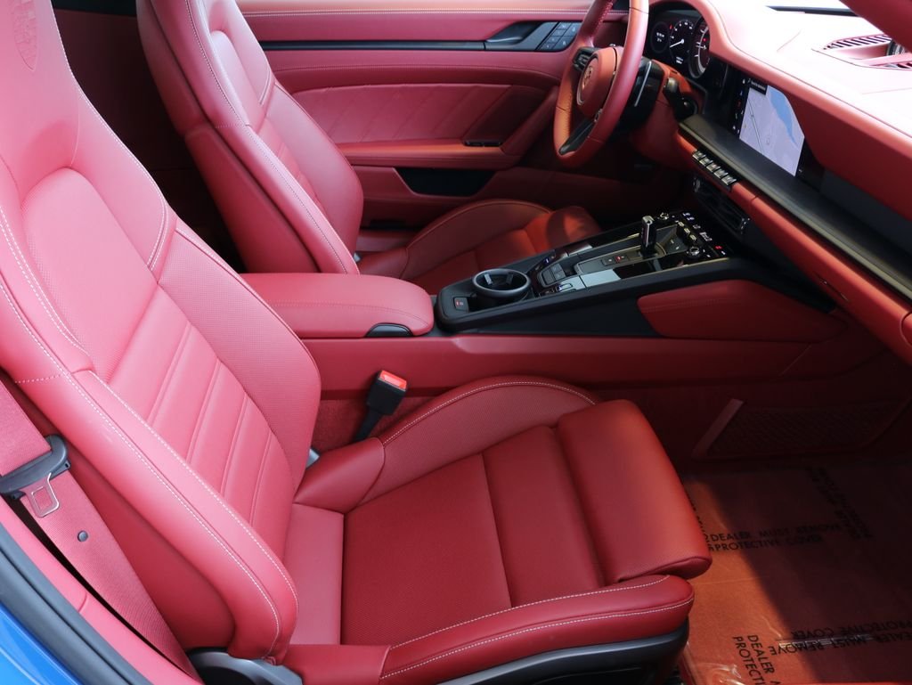 Used 2024  Porsche Targa 4 GTS image 24