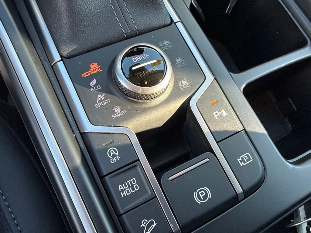 Used 2026 Gray Kia S image 34
